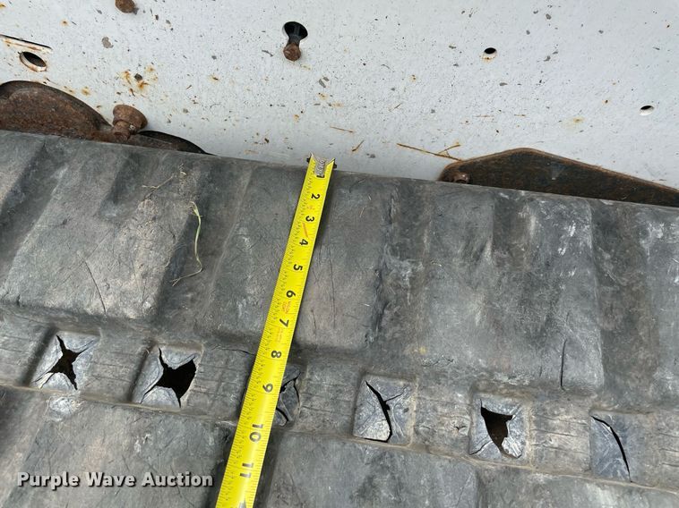 image for item NY9932 2007 Bobcat T250  tracked skid steer loader