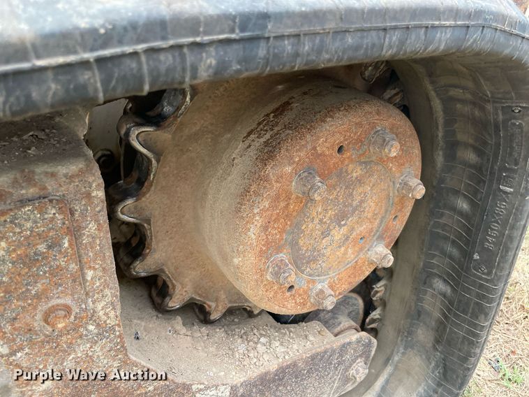 image for item NY9932 2007 Bobcat T250  tracked skid steer loader