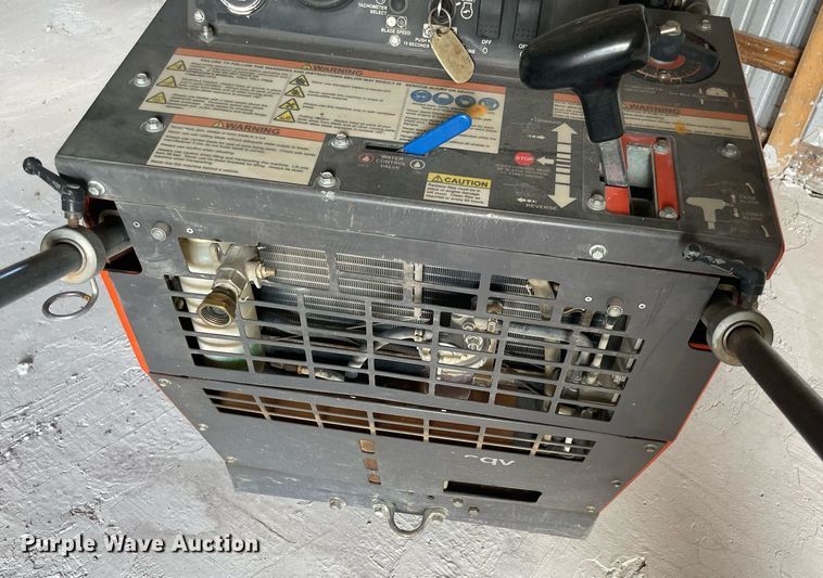 image for item NY9936 2013 Husqvarna  FS4800D concrete saw