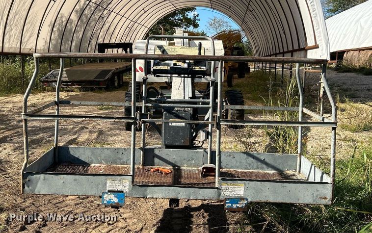 image for item NZ9032 2002 Terex TB42  boom lift