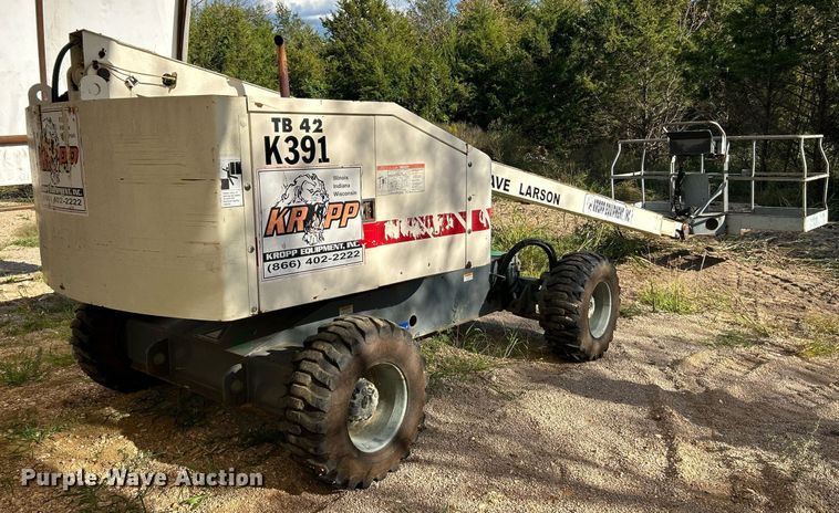 image for item NZ9032 2002 Terex TB42  boom lift