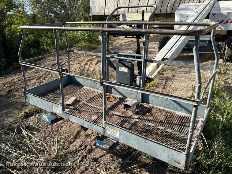 image for item NZ9032 2002 Terex TB42  boom lift