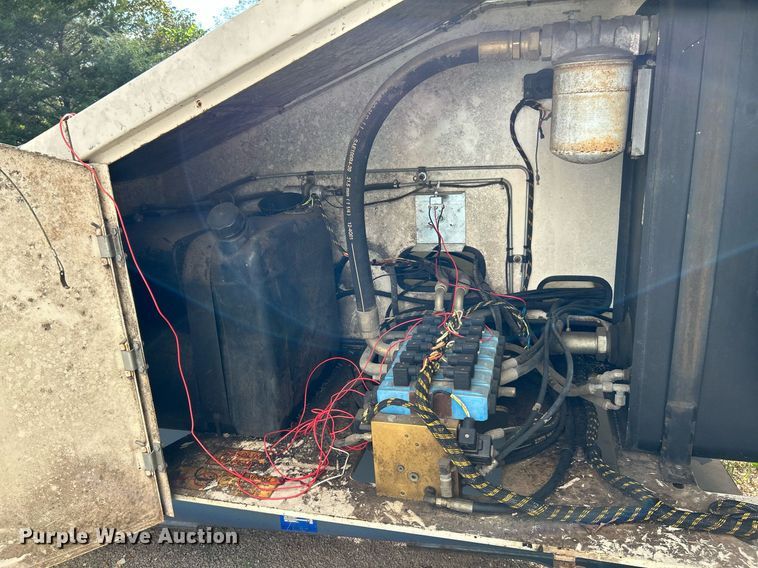 image for item NZ9032 2002 Terex TB42  boom lift