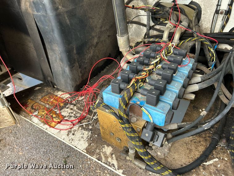 image for item NZ9032 2002 Terex TB42  boom lift