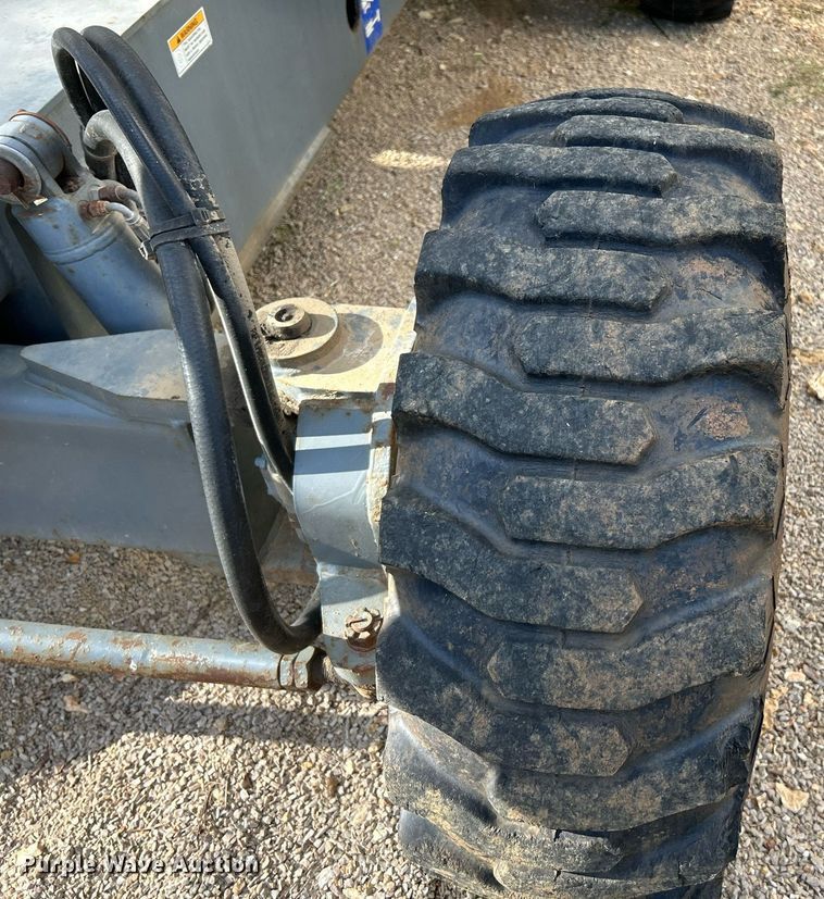 image for item NZ9032 2002 Terex TB42  boom lift