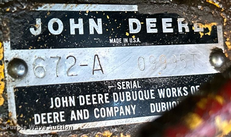 image for item NZ9033 1981 John Deere 672A  motor grader