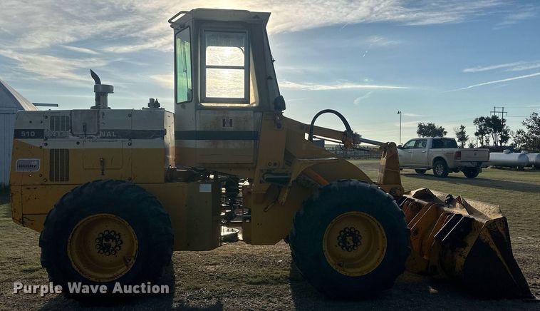 image for item OC9526 International 510  wheel loader