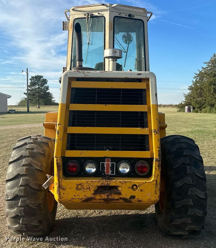 image for item OC9526 International 510  wheel loader