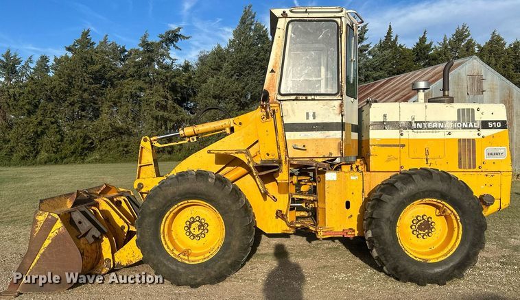 image for item OC9526 International 510  wheel loader