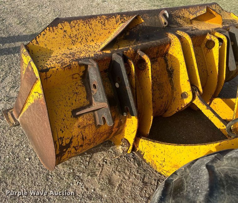 image for item OC9526 International 510  wheel loader
