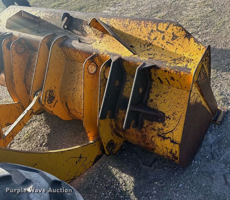 image for item OC9526 International 510  wheel loader