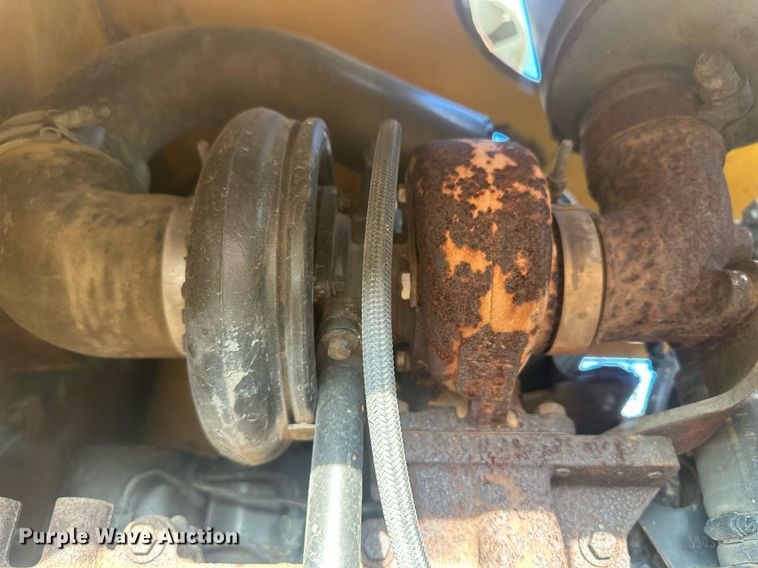 image for item OC9526 International 510  wheel loader