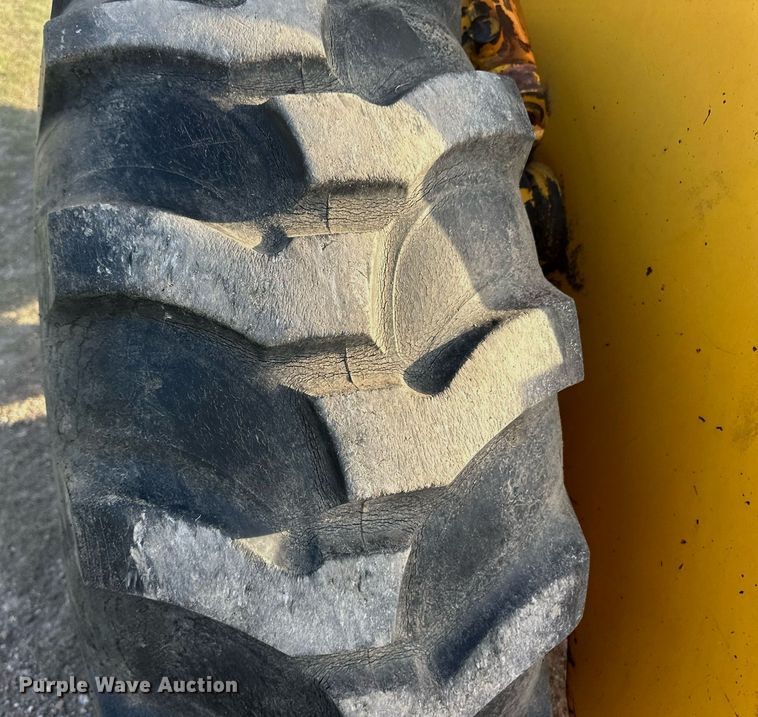 image for item OC9526 International 510  wheel loader