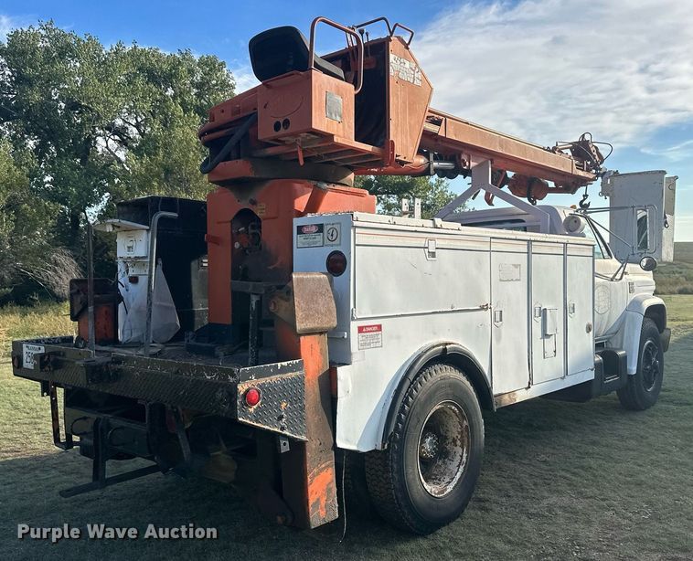 image for item OC9529 1977 Chevrolet C65  digger derrick truck