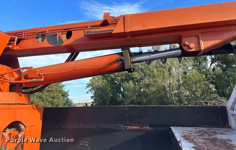 image for item OC9529 1977 Chevrolet C65  digger derrick truck