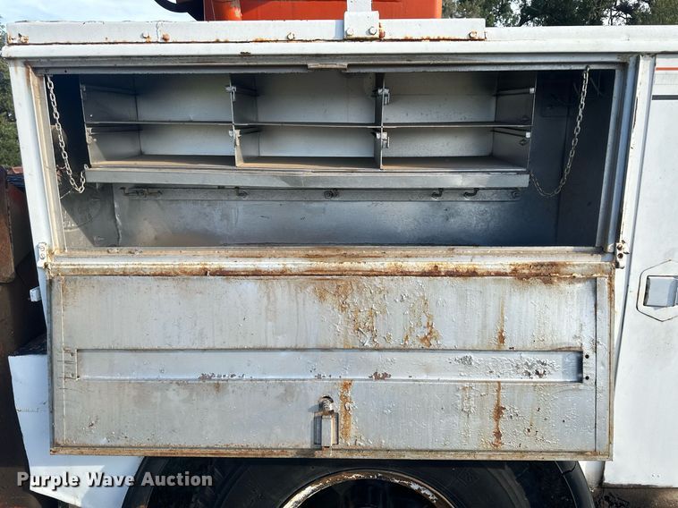 image for item OC9529 1977 Chevrolet C65  digger derrick truck