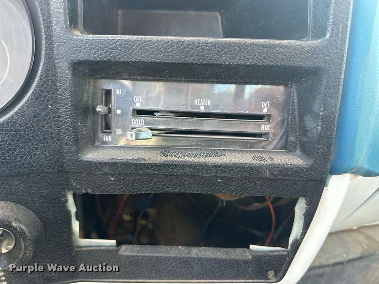 image for item OC9529 1977 Chevrolet C65  digger derrick truck