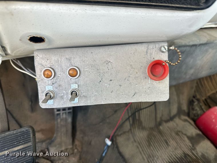 image for item OC9529 1977 Chevrolet C65  digger derrick truck