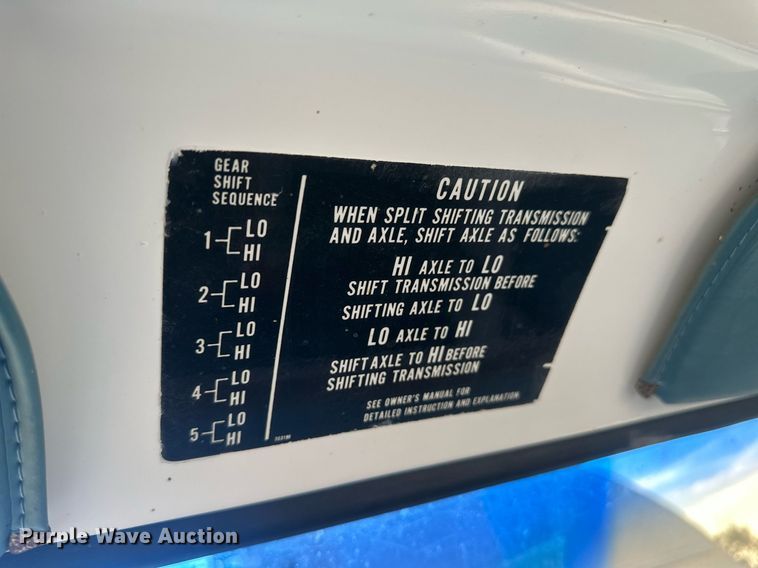 image for item OC9529 1977 Chevrolet C65  digger derrick truck