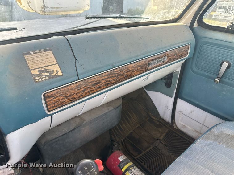 image for item OC9529 1977 Chevrolet C65  digger derrick truck