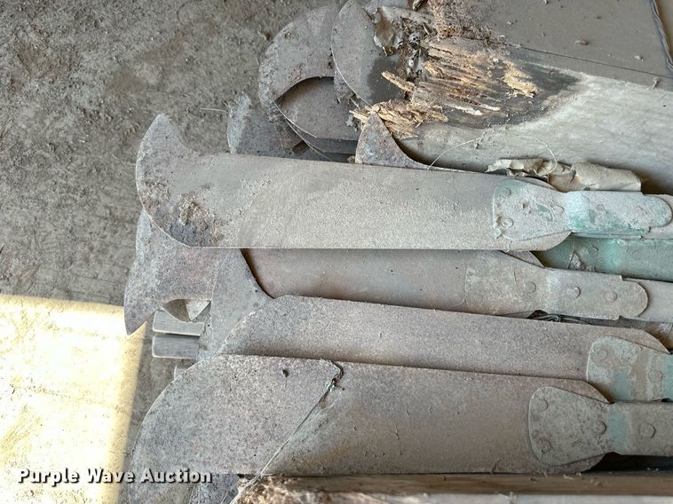 image for item OF9055 22" cutting blades