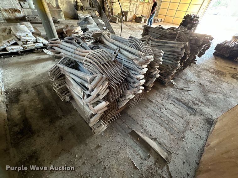 image for item OF9056 (3) pallets of pitch forks