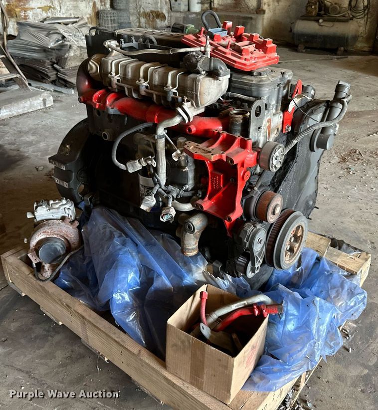 image for item OF9058 2013 Cummins Paccar PX-9  engine