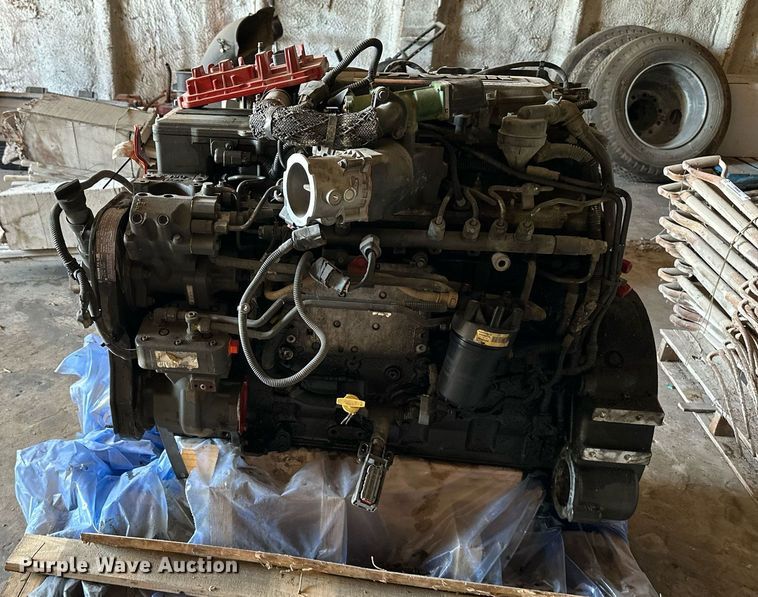 image for item OF9058 2013 Cummins Paccar PX-9  engine