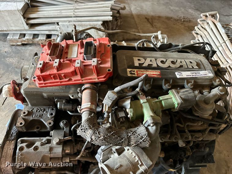 image for item OF9058 2013 Cummins Paccar PX-9  engine