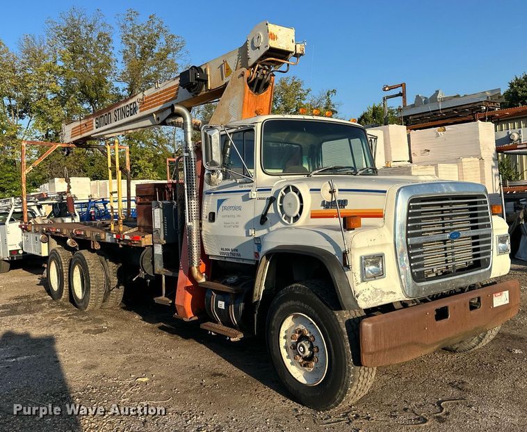 image for item OF9061 1994 Ford L8000  crane truck