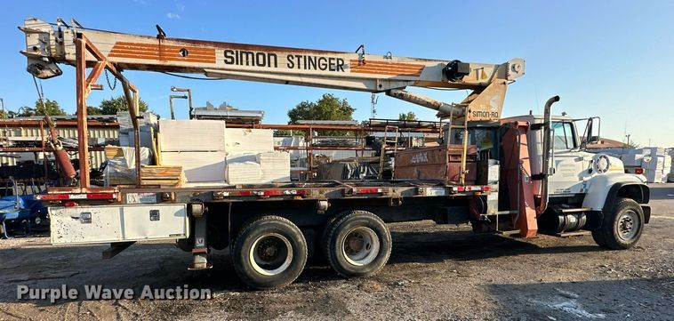 image for item OF9061 1994 Ford L8000  crane truck