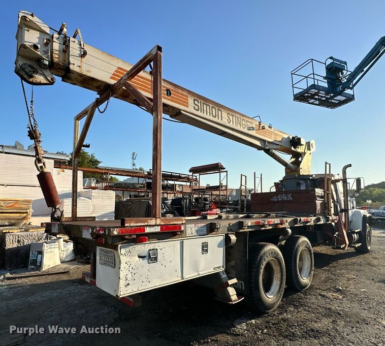 image for item OF9061 1994 Ford L8000  crane truck