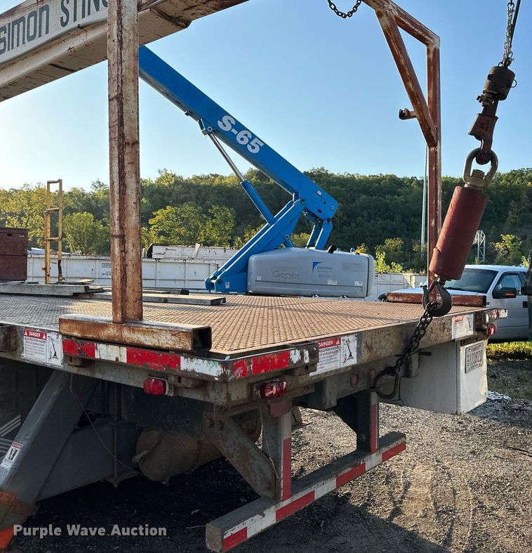 image for item OF9061 1994 Ford L8000  crane truck