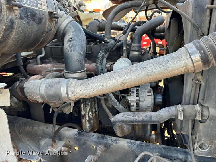 image for item OF9061 1994 Ford L8000  crane truck