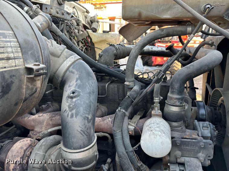 image for item OF9061 1994 Ford L8000  crane truck