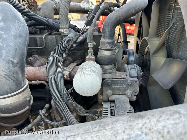 image for item OF9061 1994 Ford L8000  crane truck