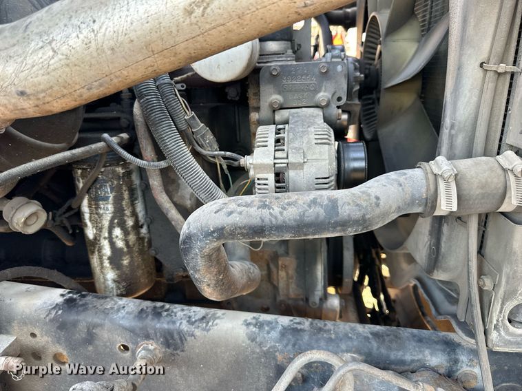 image for item OF9061 1994 Ford L8000  crane truck