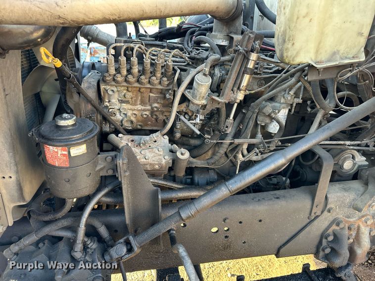 image for item OF9061 1994 Ford L8000  crane truck