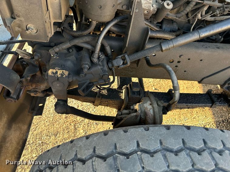 image for item OF9061 1994 Ford L8000  crane truck