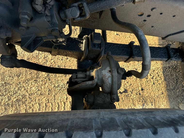 image for item OF9061 1994 Ford L8000  crane truck