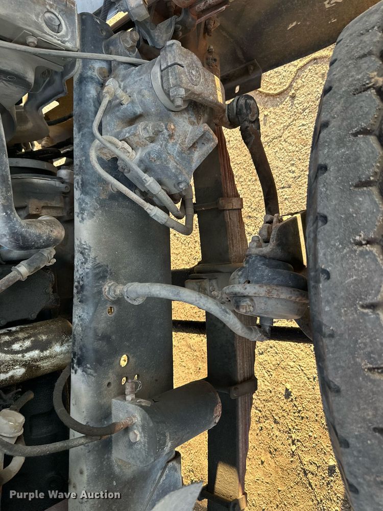 image for item OF9061 1994 Ford L8000  crane truck