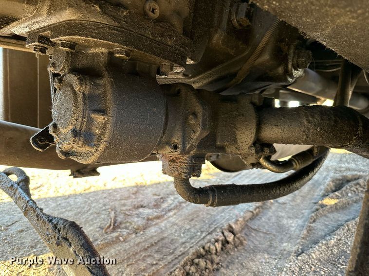 image for item OF9061 1994 Ford L8000  crane truck