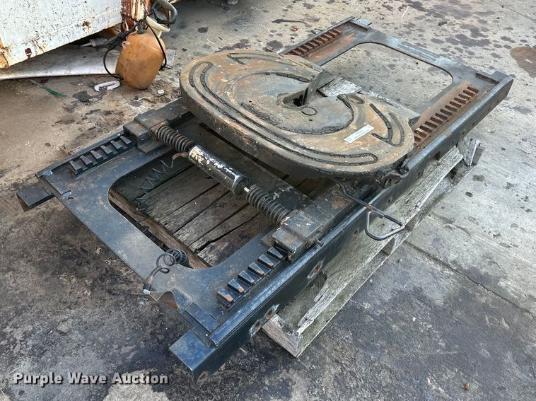 image for item OF9062 Sliding fifth wheel plate