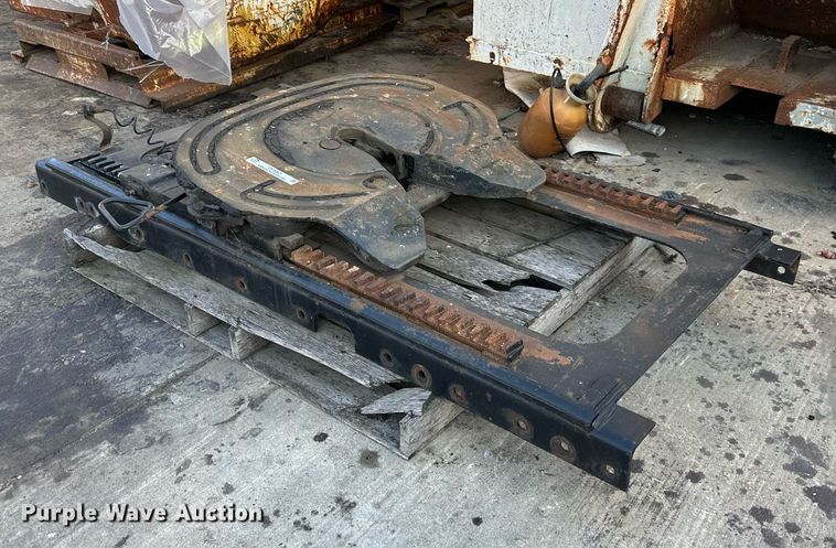 image for item OF9062 Sliding fifth wheel plate