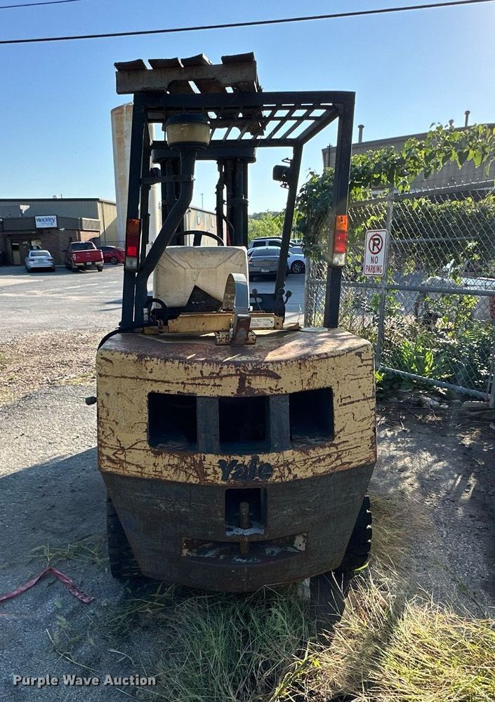 image for item OF9063 Yale GLP060TFNUAE087  forklift