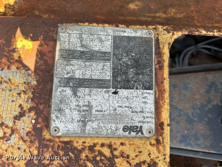 image for item OF9063 Yale GLP060TFNUAE087  forklift