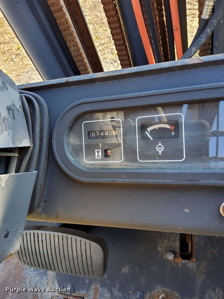 image for item OF9063 Yale GLP060TFNUAE087  forklift