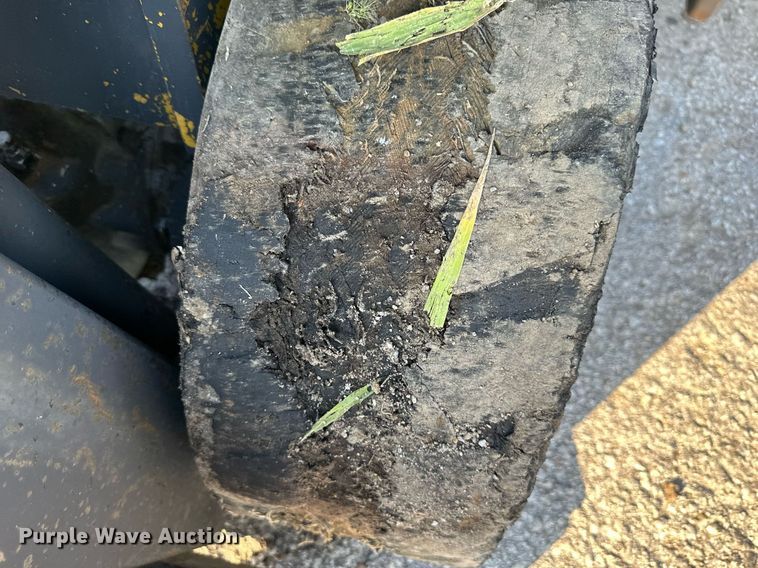 image for item OF9063 Yale GLP060TFNUAE087  forklift