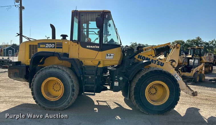 image for item OF9064 2016 Komatsu WA200-7  wheel loader