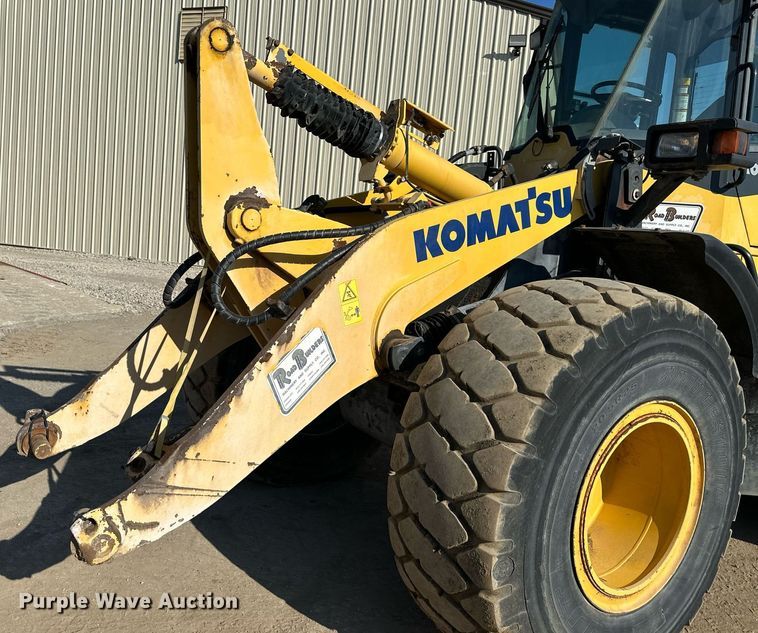 image for item OF9064 2016 Komatsu WA200-7  wheel loader
